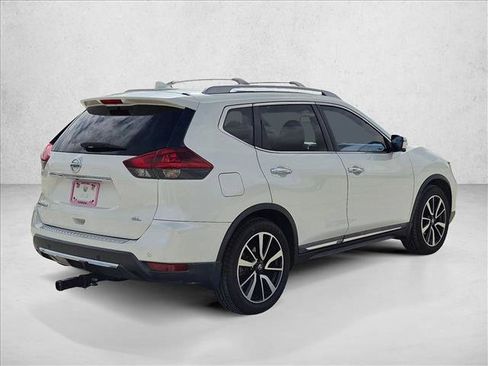 Used 2019 Nissan Rogue SL w/ Premium Package FWD image 5