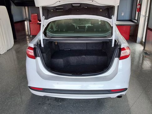 Used 2014 Ford Fusion SE image 20