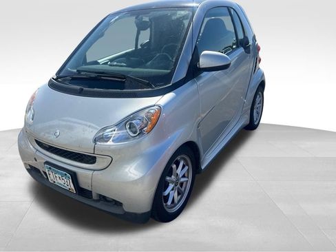 Used 2009 smart fortwo passion RWD image 2