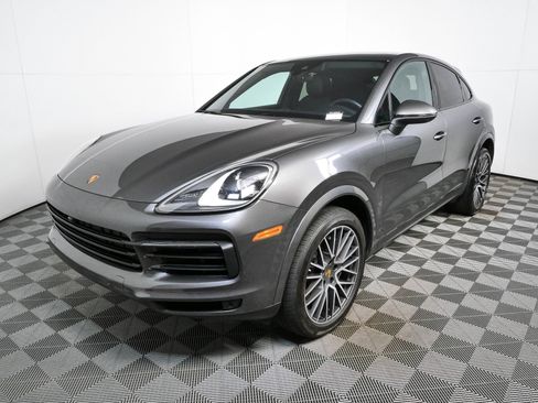 Certified 2022 Porsche Cayenne Coupe AWD/4WD image 1