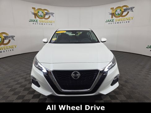 Used 2022 Nissan Altima 2.5 SV image 2