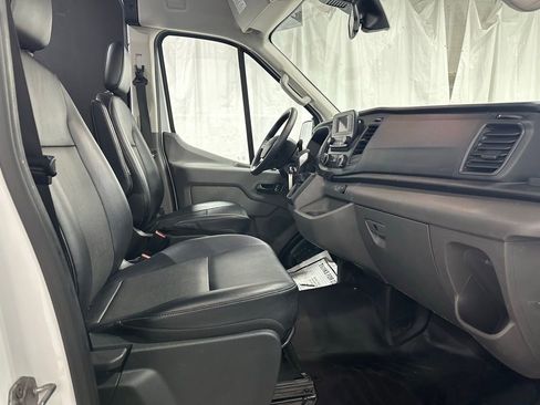Used 2024 Ford Transit 250 148 Medium Roof Extended AWD w/ Load Area Protection Package image 45