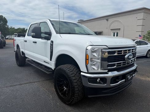 Used 2025 Ford F250 XLT w/ FX4 Off-Road Package AWD/4WD image 4