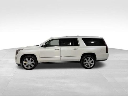 Used 2019 Cadillac Escalade ESV Premium Luxury AWD/4WD image 4
