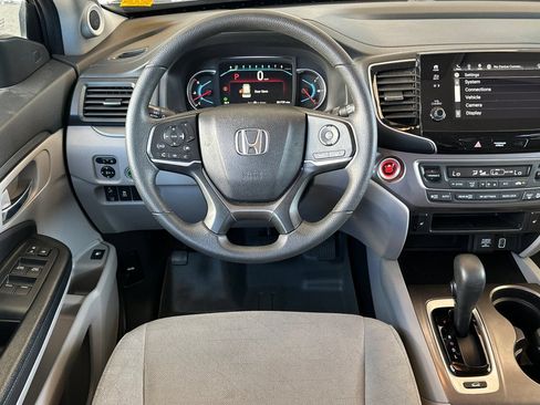Used 2019 Honda Pilot EX image 16
