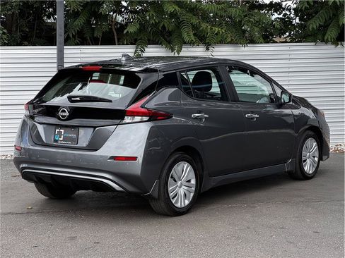 Used 2025 Nissan Leaf S FWD image 8