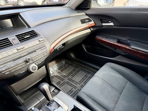 Used 2012 Honda Crosstour EX image 33