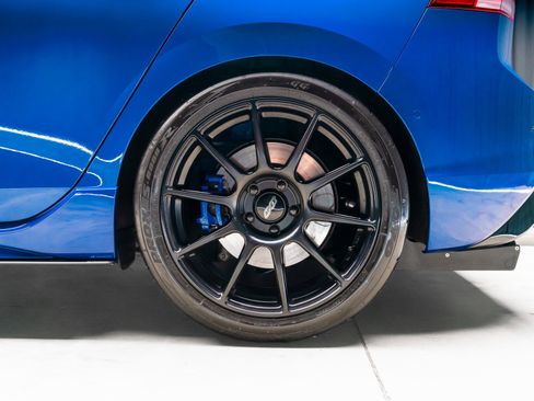 Used 2023 Volkswagen Golf 20th Anniversary Edition image 40