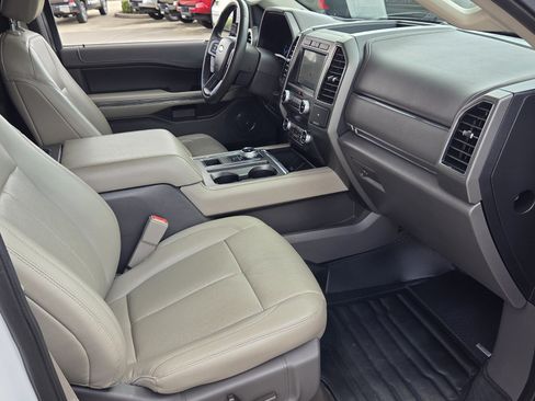 Used 2020 Ford Expedition XLT w/ Equipment Group 202A RWD image 13