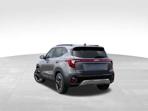 New 2026 Kia Seltos SX w/ SX Sunroof Package image 4