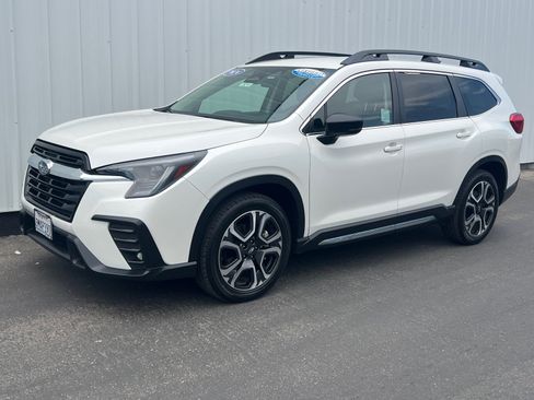 Used 2024 Subaru Ascent Limited AWD/4WD image 1