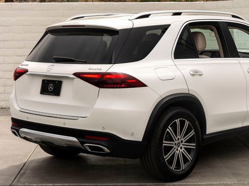 Used 2025 Mercedes-Benz GLE 350 4MATIC image 11