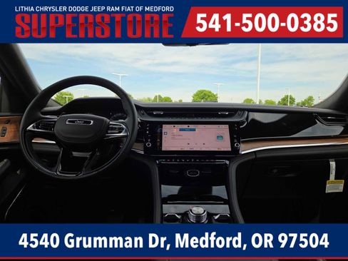 New 2026 Jeep Grand Cherokee Summit AWD/4WD image 18
