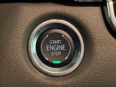 Used 2025 Chevrolet Colorado ZR2 w/ Technology Package image 32