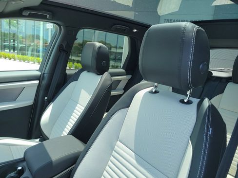 New 2026 Land Rover Discovery Sport Landmark AWD/4WD image 26