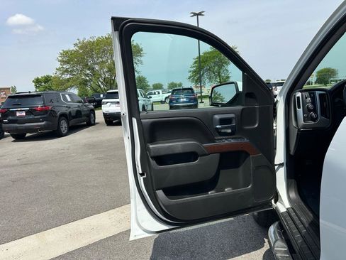 Used 2015 GMC Sierra 1500 SLE w/ SLE Value Package AWD/4WD image 11