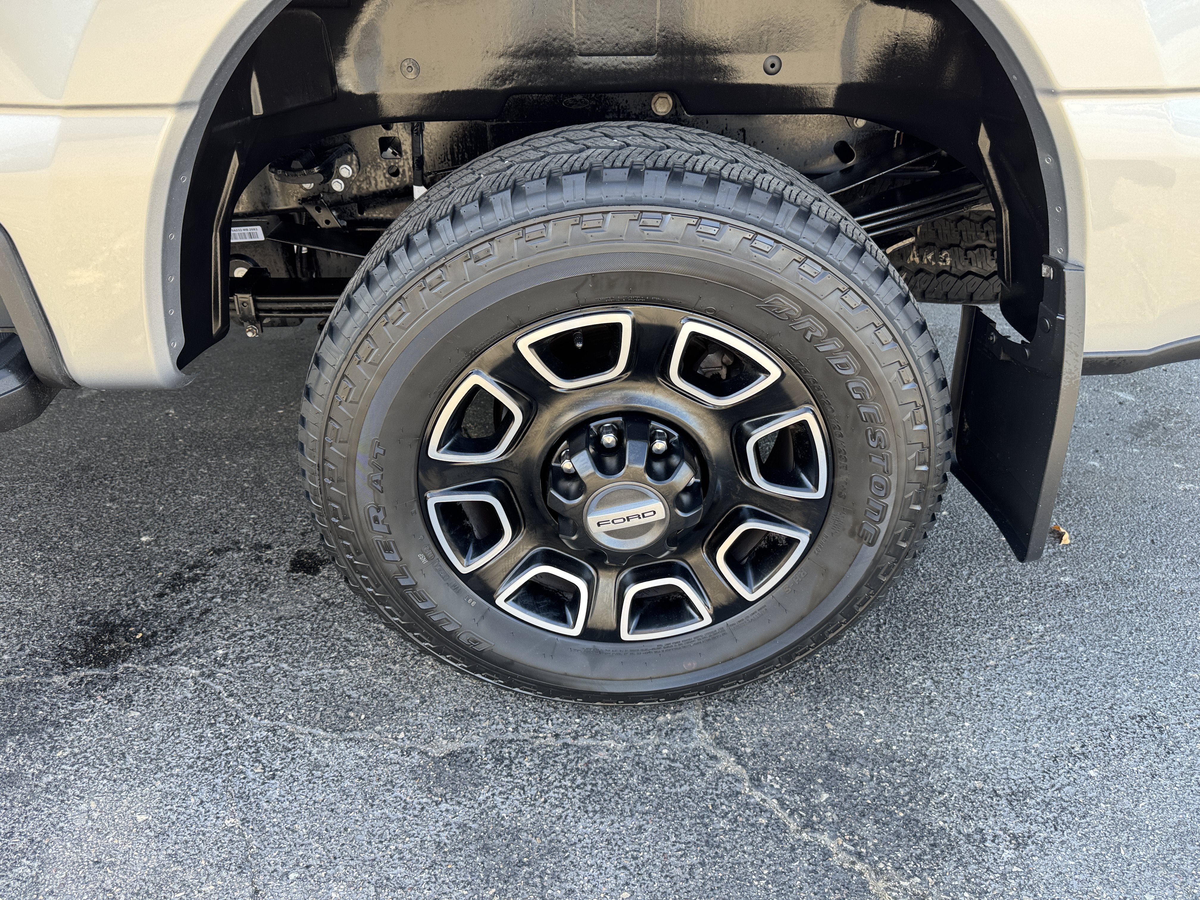 Used 2024 Ford F350 Platinum AWD/4WD image 47