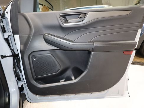 Used 2025 Ford Escape Active image 18