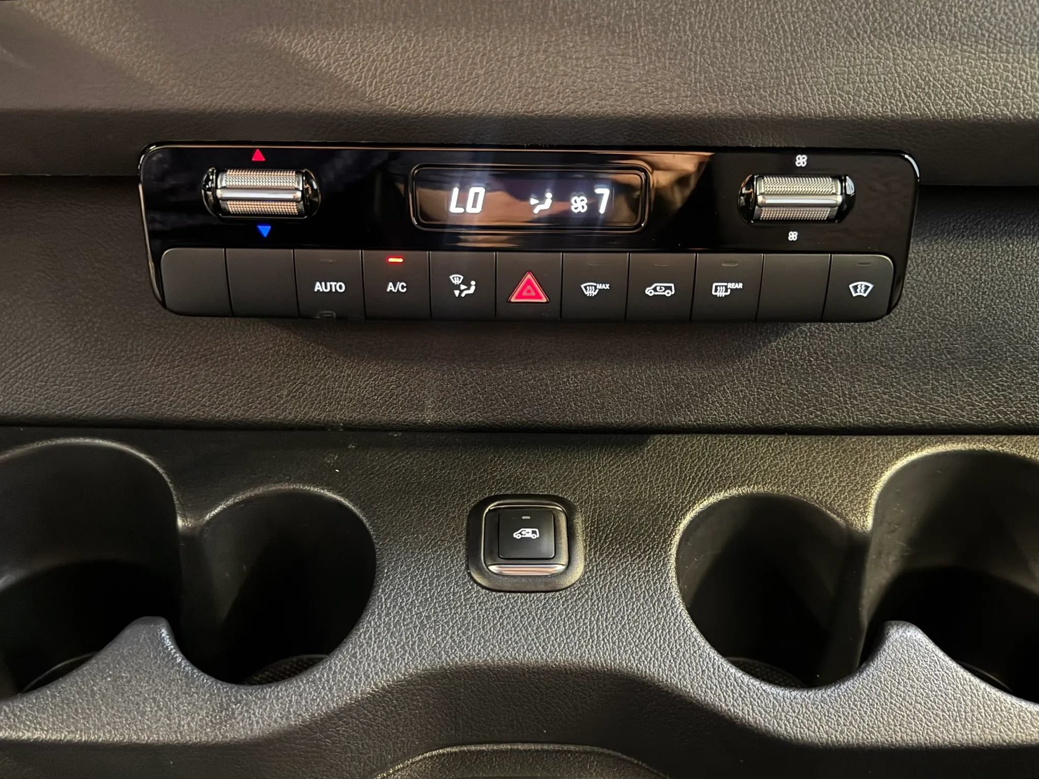Used 2021 Mercedes-Benz Sprinter 2500 image 18