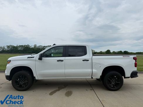 Used 2026 Chevrolet Silverado 1500 Custom Trail Boss w/ Turbomax Blackout Package AWD/4WD image 7