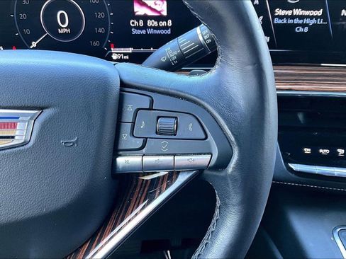 Used 2021 Cadillac Escalade Premium Luxury RWD image 23