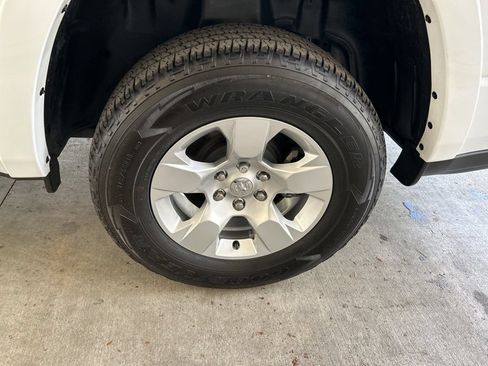 Used 2025 RAM 1500 Big Horn AWD/4WD image 18