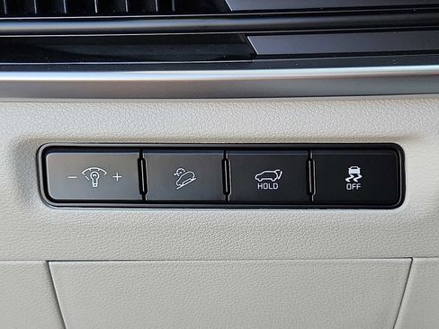 Used 2025 Kia Telluride S AWD/4WD image 22