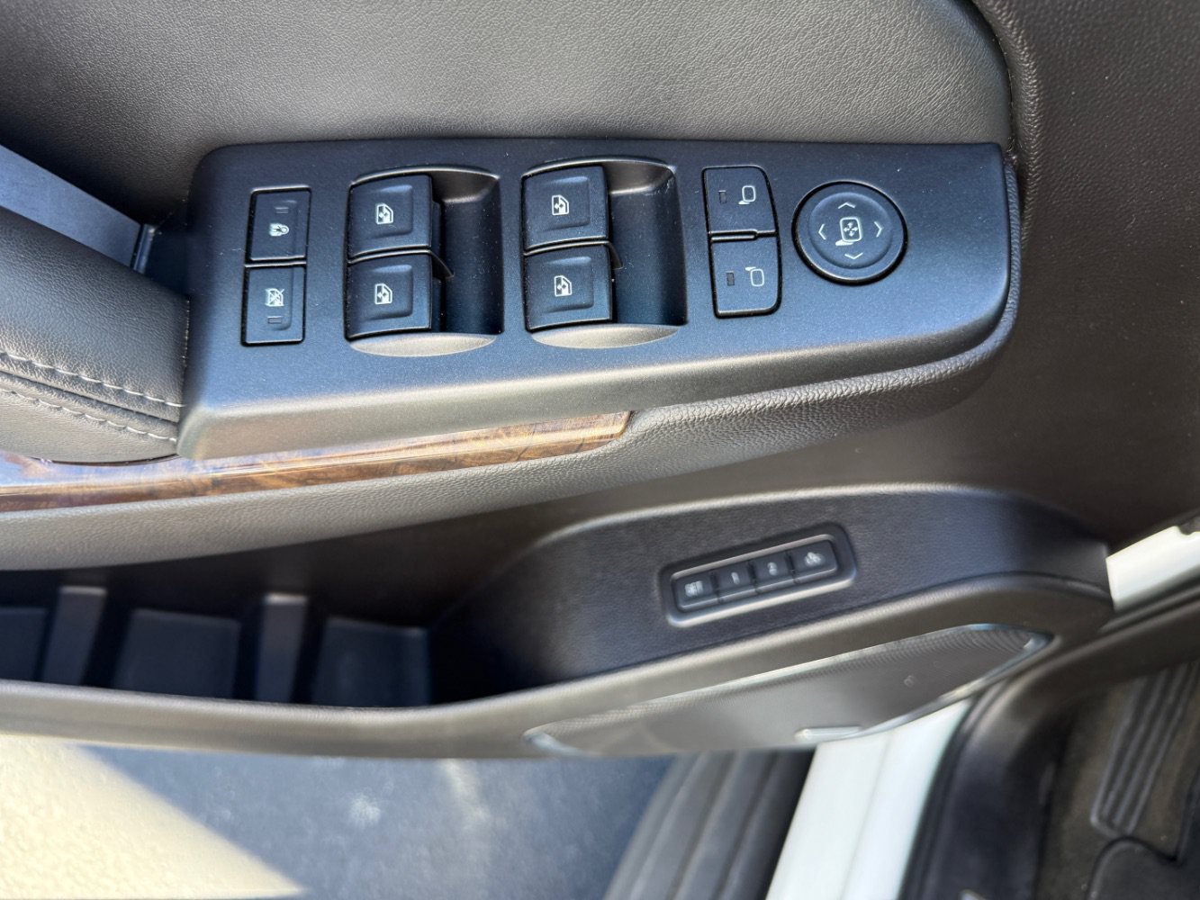 Used 2016 Chevrolet Suburban LT w/ Max Trailering Package AWD/4WD image 17