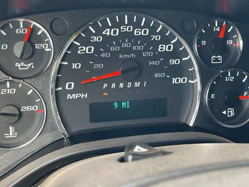 New 2025 GMC Savana 2500 Extended w/ Driver Convenience Package image 12