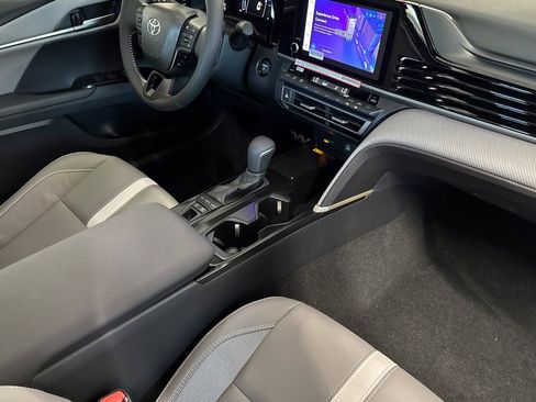 New 2026 Toyota Camry SE image 17