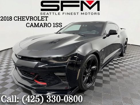 Used 2018 Chevrolet Camaro SS RWD image 1
