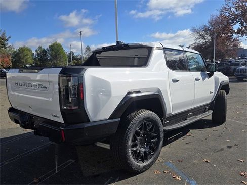 New 2026 GMC Hummer EV 2X 4D Crew Cab image 4