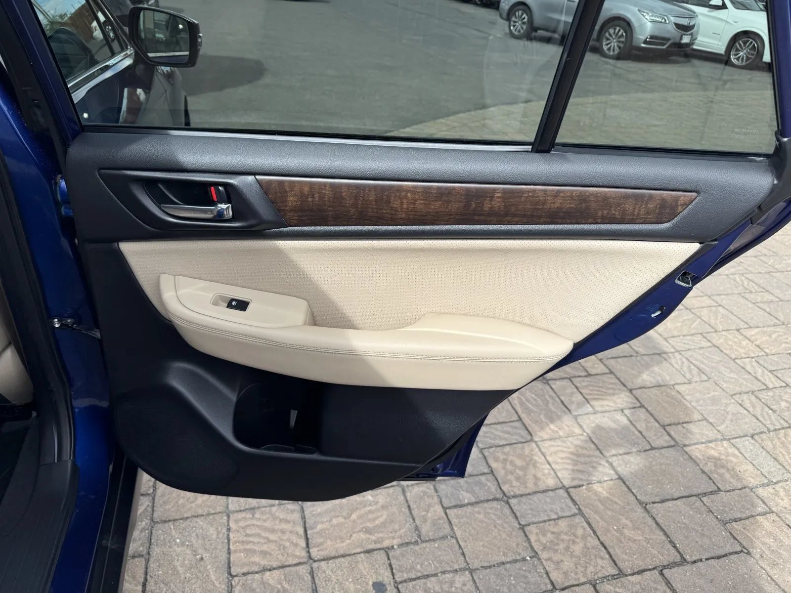 Used 2017 Subaru Outback 2.5i Limited AWD/4WD image 37