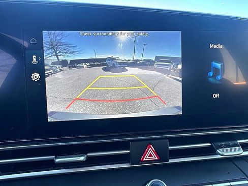 Certified 2023 Hyundai Elantra SEL w/ Convenience Package image 14