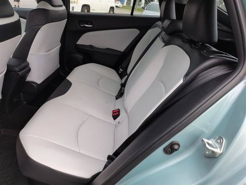 Used 2018 Toyota Prius Four w/ Advanced Technology Package FWD image 31