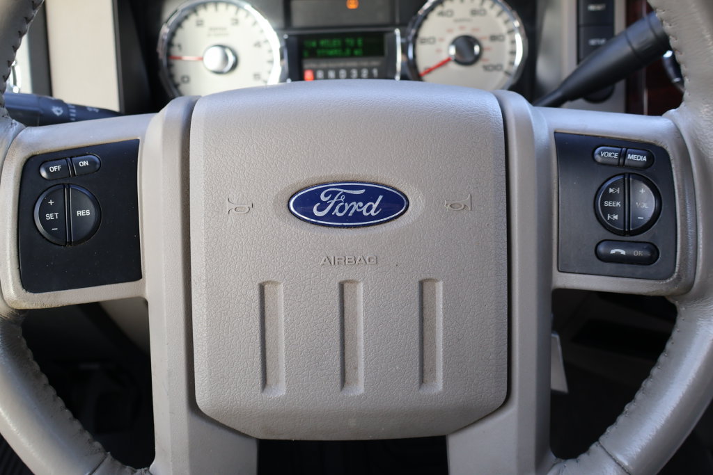 Used 2010 Ford F350 Lariat AWD/4WD image 24