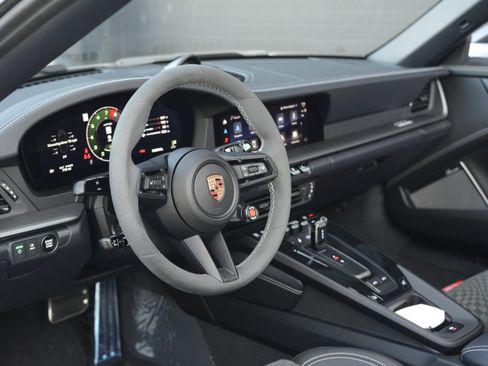 Used 2026 Porsche 911 Targa 4 GTS AWD/4WD image 4