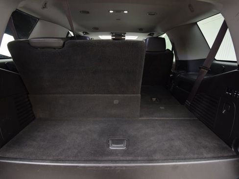 Used 2015 Cadillac Escalade Premium image 30