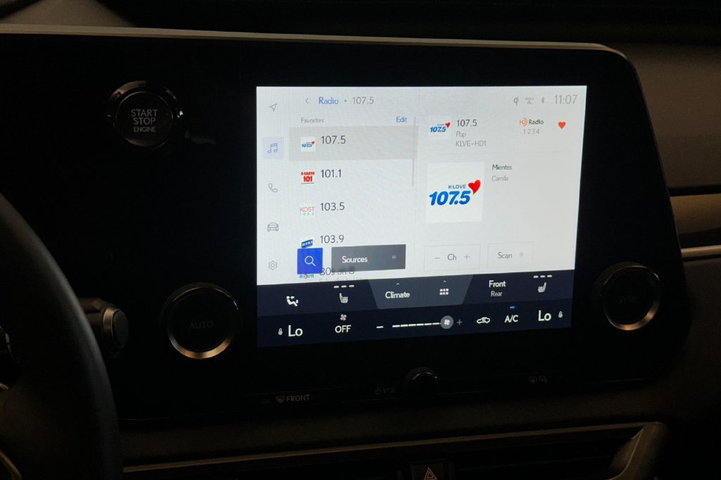 Certified 2023 Lexus RX 350 FWD w/ Cold Area Package image 18