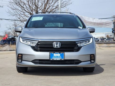 Certified 2024 Honda Odyssey Elite image 2