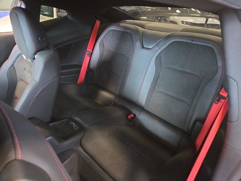 Used 2018 Chevrolet Camaro ZL1 RWD image 17