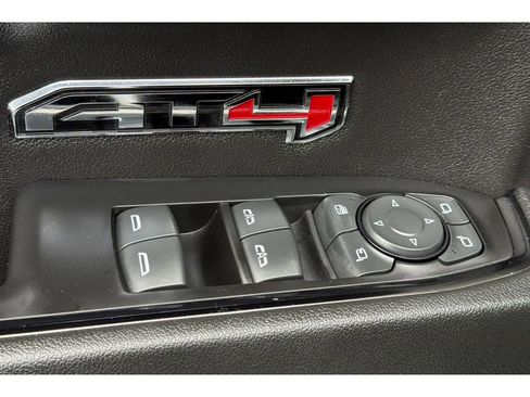 Used 2023 GMC Sierra 1500 AT4 w/ AT4 Premium Package AWD/4WD image 12
