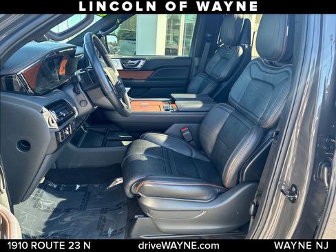 Certified 2024 Lincoln Navigator Black Label AWD/4WD image 12