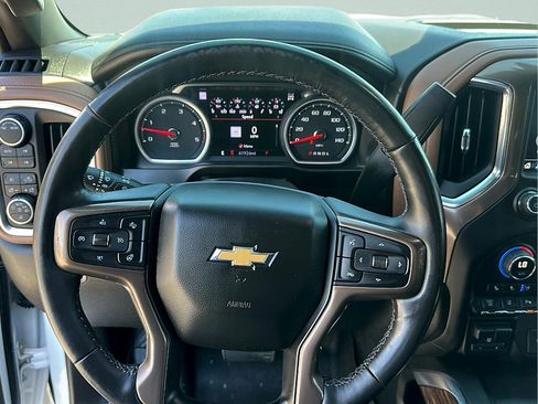 Used 2020 Chevrolet Silverado 2500 High Country w/ Z71 Off-Road Package AWD/4WD image 19