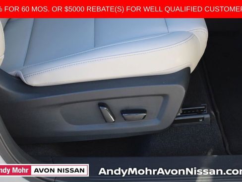 New 2025 Nissan Murano SL image 15