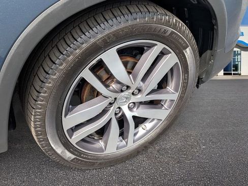 Used 2018 Honda Pilot Touring image 7