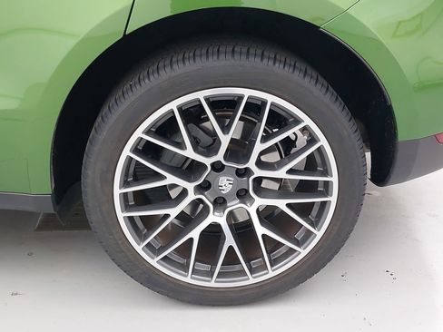 Certified 2021 Porsche Macan S image 35