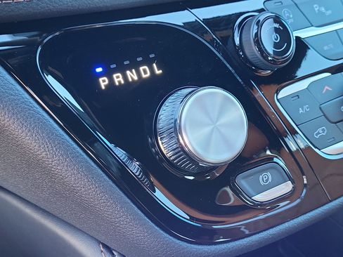 New 2026 Chrysler Pacifica Pinnacle image 17