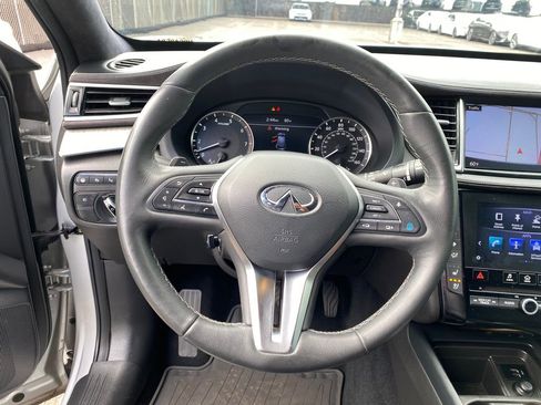 Used 2019 INFINITI QX50 Essential w/ Sensory Package FWD image 32