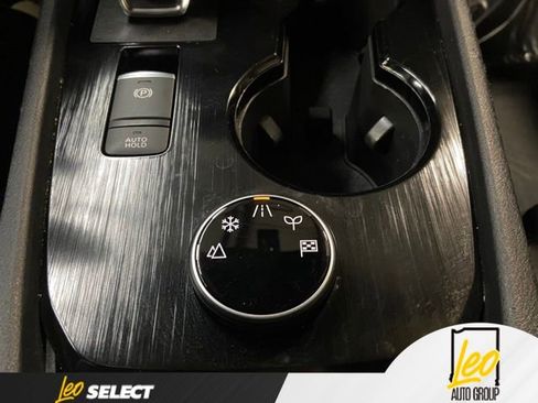 Used 2023 Nissan Rogue SV w/ SV Premium B Package AWD/4WD image 14